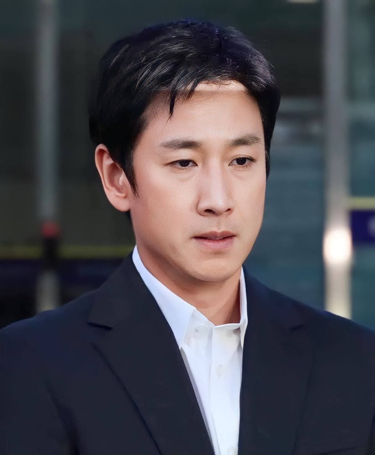 Police To Inquire Into Late Actor Lee Sun-Kyun Drug Investigation