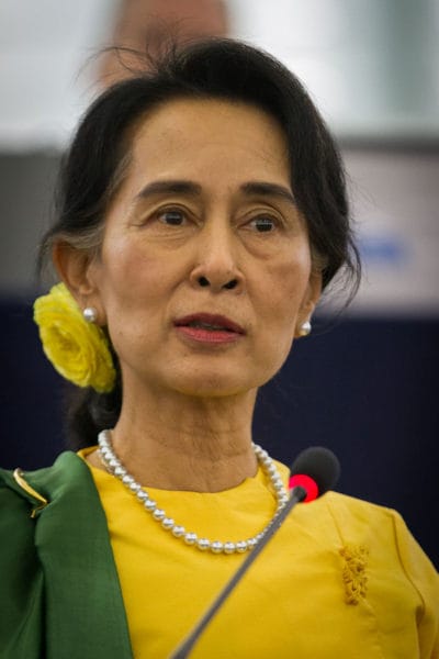 Aung San Suu Kyi criticised over Rohingya crisis