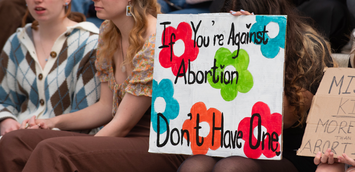 Exeter Students Protest Against Society which Held ‘Prayer Vigils’ Outside of Abortion Clinic